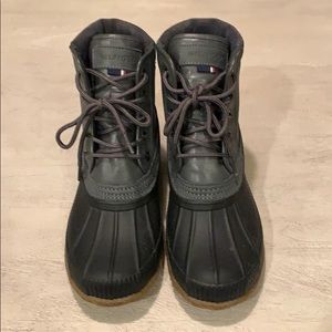 Tommy Hilfiger Duck Boots - Gray Size 8